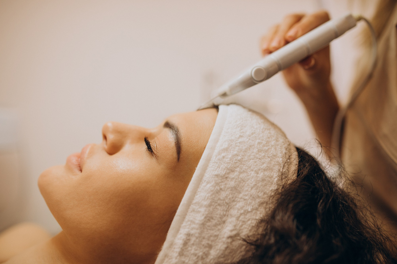 Dermaplaning